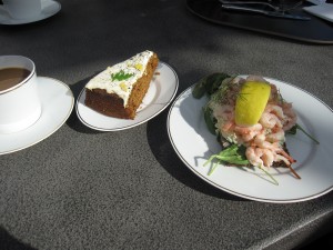 Mycket gott att äta på restaurangen i Norrvikens trädgårdar.