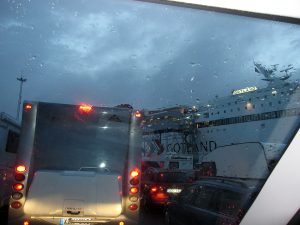 Lång kö till Gotlandsfärjan