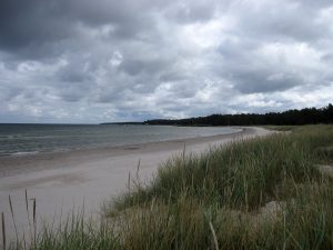 Härlig sandstrand vid Ekesviken