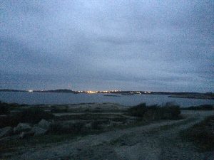 Från vår ö kan vi spana in Kungshamn och Smögen